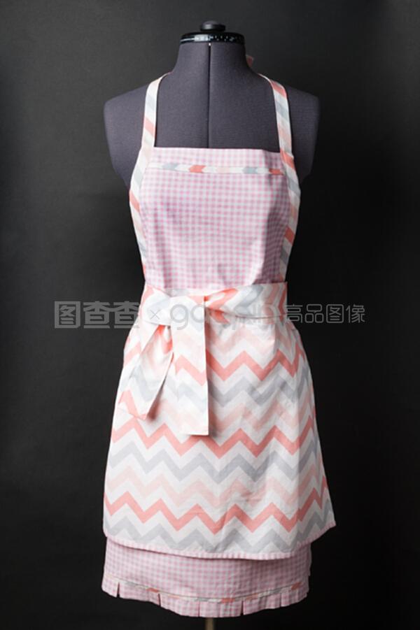 黑色的廚房圍裙